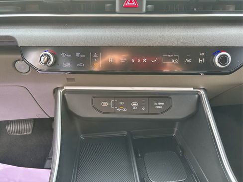 New 2026 Kia Carnival EX image 32