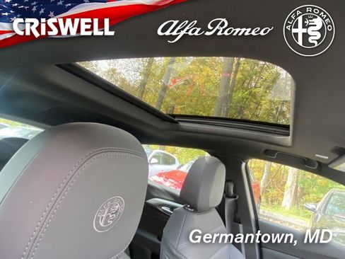 New 2024 Alfa Romeo Tonale Veloce image 43