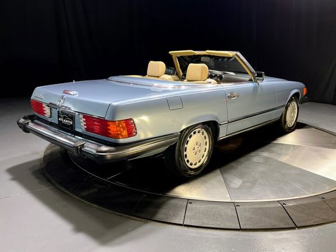 Used 1989 Mercedes-Benz 560 SL image 8