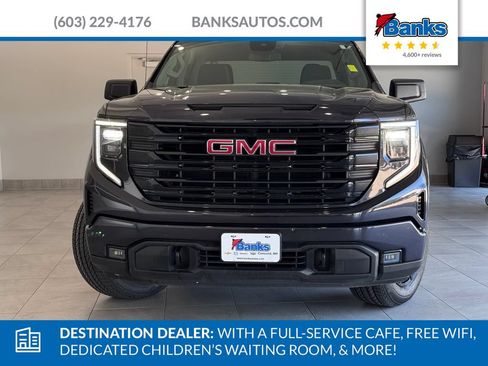 Used 2024 GMC Sierra 1500 Elevation AWD/4WD image 3