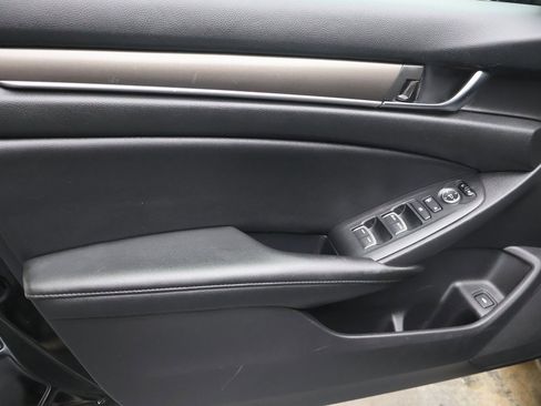 Used 2022 Honda Accord LX image 16