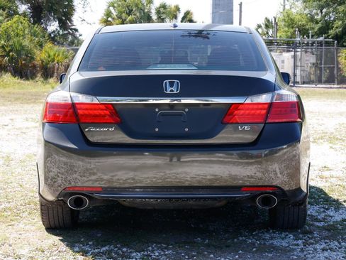 Used 2013 Honda Accord EX-L image 9