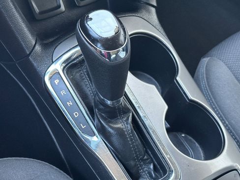 Used 2017 Chevrolet Cruze LT w/ Convenience Package FWD image 20