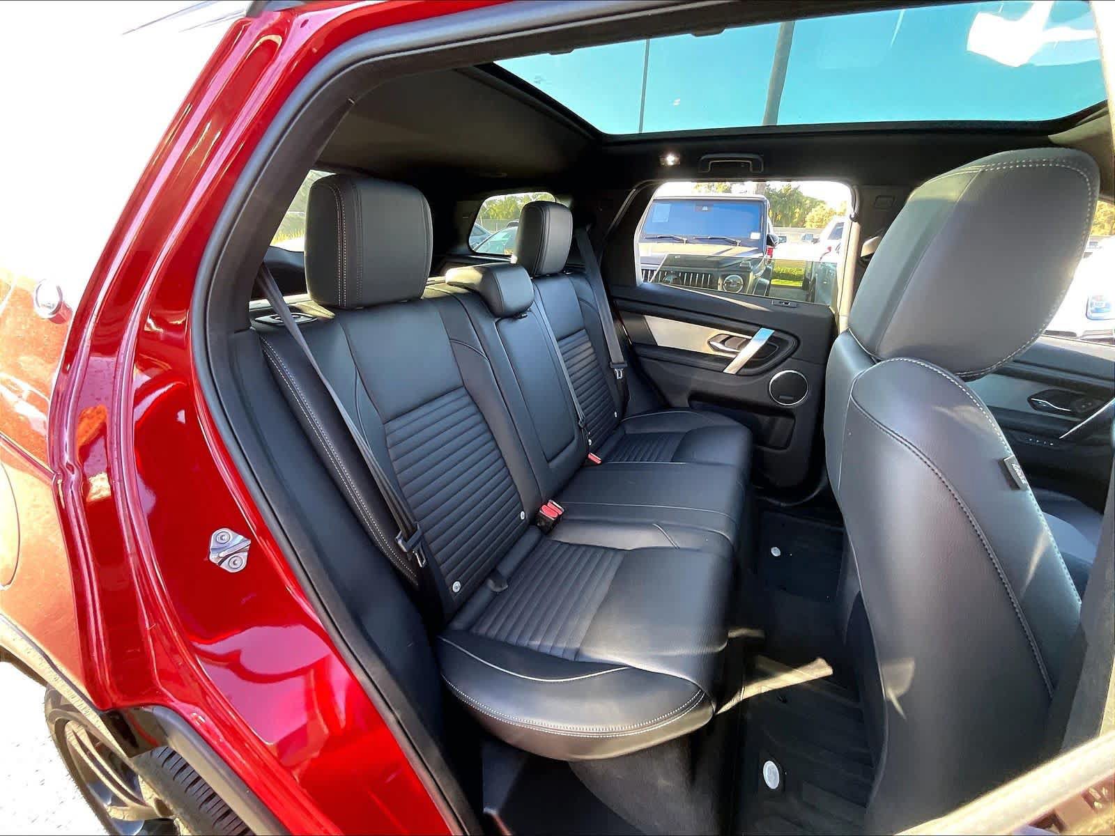 Used 2025 Land Rover Discovery Sport Dynamic SE AWD/4WD image 29