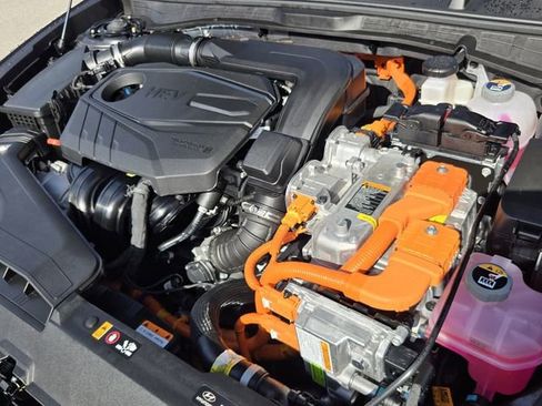 Certified 2025 Hyundai Sonata SEL FWD image 17