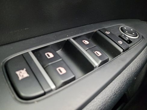 Used 2019 Kia Forte LXS FWD image 27