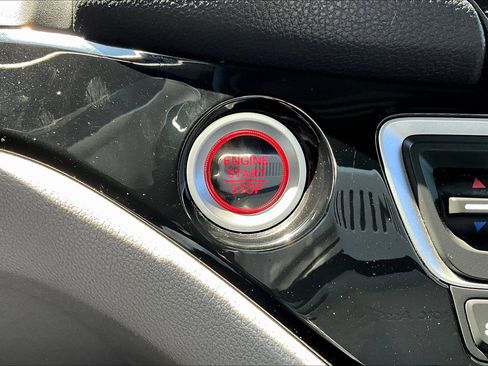 Used 2016 Honda Pilot Elite image 23