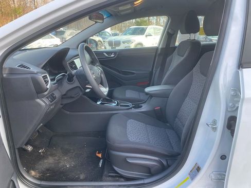 Used 2019 Hyundai Ioniq Blue image 11