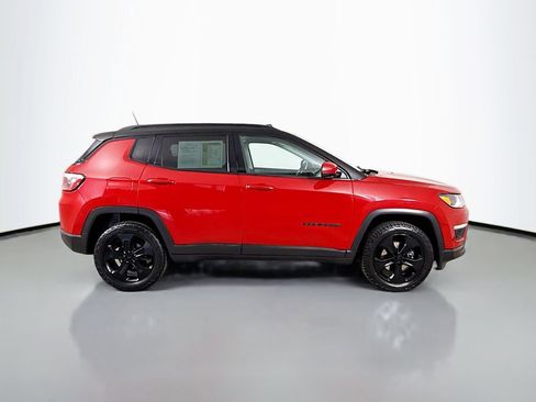 Used 2018 Jeep Compass Altitude w/ Popular Equipment Group image 9