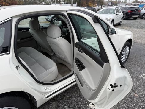 Used 2007 Chevrolet Impala LS image 16