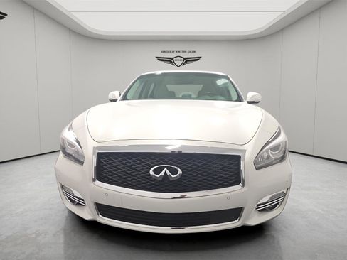 Used 2015 INFINITI Q70 3.7 w/ Technology Package RWD image 8