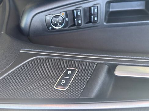 Used 2015 Ford Edge SE image 16