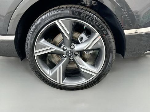 Certified 2025 Genesis GV80 2.5T Prestige image 23