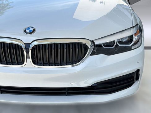 Used 2019 BMW 530i w/ Convenience Package RWD image 11
