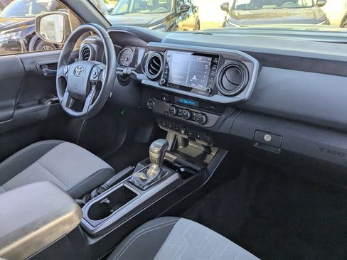 Used 2021 Toyota Tacoma TRD Sport w/ Technology Package image 13