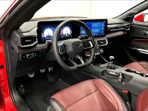 Used 2025 Ford Mustang GT Premium w/ GT Performance Package RWD image 17