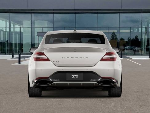Used 2026 Genesis G70 2.5T Prestige RWD image 7
