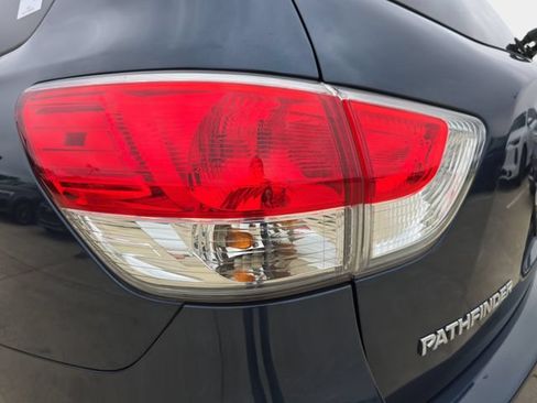 Used 2015 Nissan Pathfinder S AWD/4WD image 35