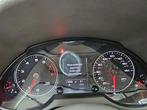 Used 2011 Audi Q5 3.2 Prestige AWD/4WD image 26