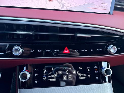 New 2026 Genesis GV70 2.5T Sport Prestige AWD/4WD image 21