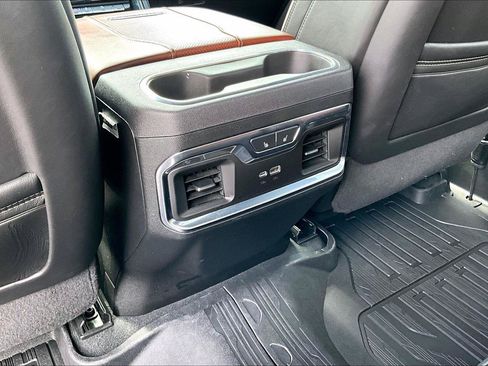Used 2024 GMC Sierra 2500 Denali Ultimate AWD/4WD image 33