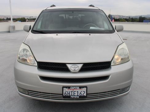 Used 2005 Toyota Sienna XLE FWD image 7