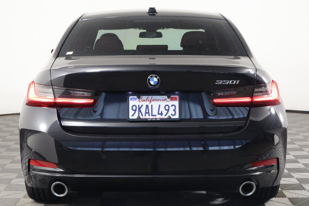 Used 2023 BMW 330i Sedan w/ Driving Assistance Package RWD image 5