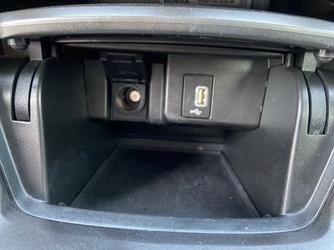 Used 2019 Honda Accord LX image 39