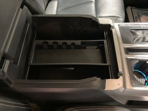 Used 2019 Ford F150 Lariat image 6