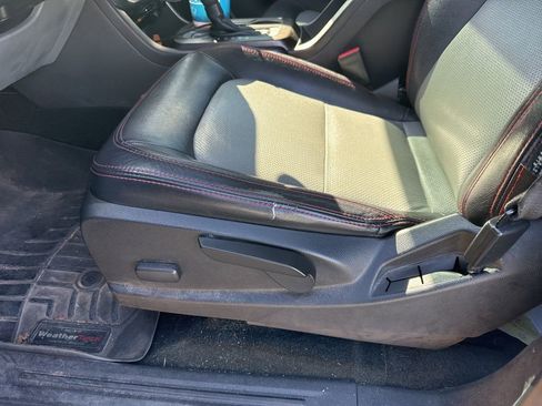 Used 2015 GMC Canyon 2WD Crew Cab image 9