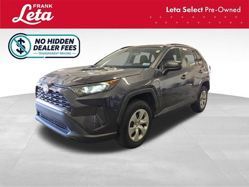 Used 2019 Toyota RAV4 LE FWD image 1