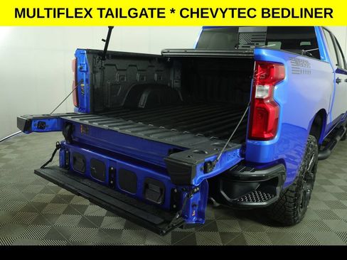 Used 2025 Chevrolet Silverado 1500 LT Trail Boss w/ Convenience Package II AWD/4WD image 12