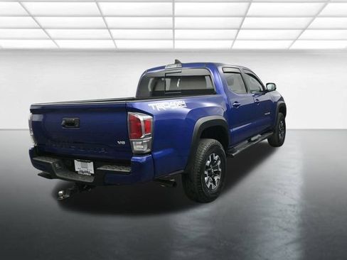 Used 2022 Toyota Tacoma TRD Off-Road w/ TRD Premium Off Road Package image 9