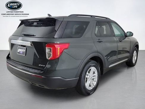 Certified 2023 Ford Explorer XLT image 4