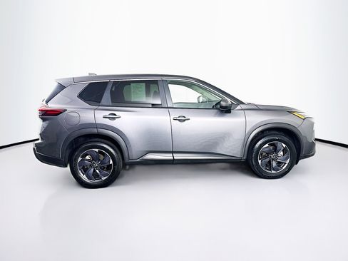 Used 2025 Nissan Rogue SV FWD image 10