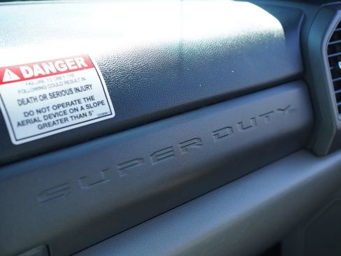 Used 2017 Ford F450 XL w/ Power Equipment Group AWD/4WD image 35