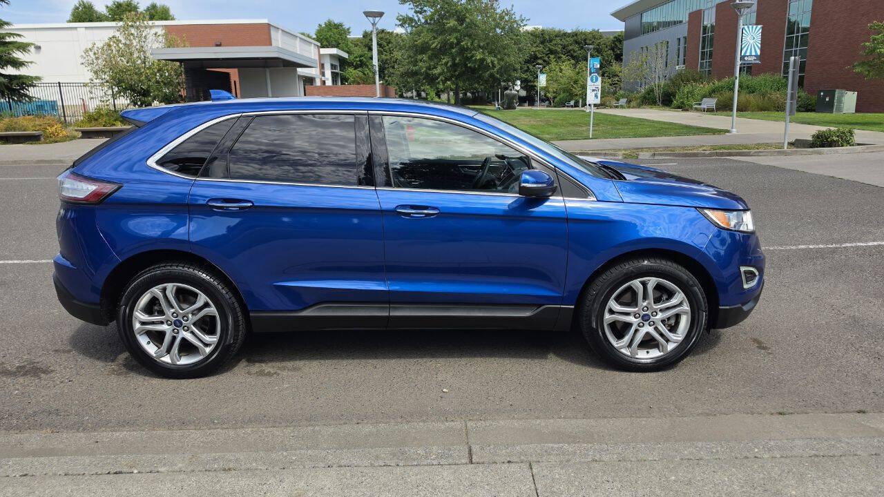 Used 2018 Ford Edge Titanium AWD/4WD image 4