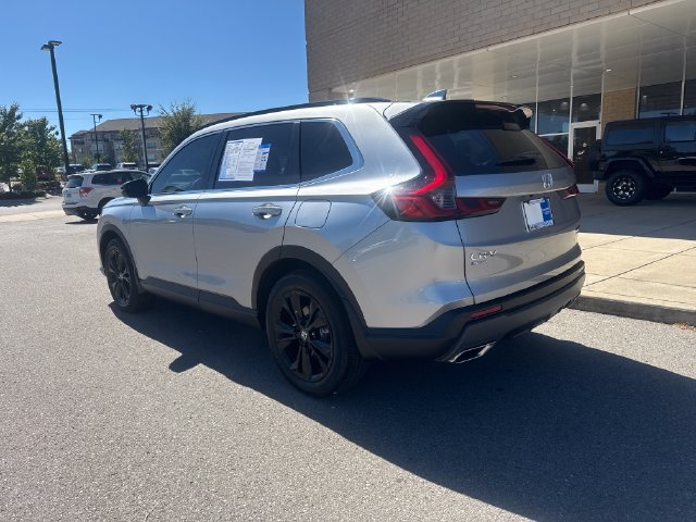 Used 2024 Honda CR-V Sport Touring image 2
