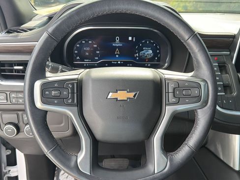 Used 2022 Chevrolet Tahoe LT w/ LT Signature Plus Package RWD image 22