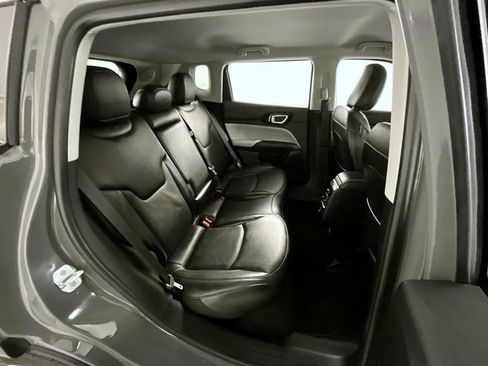 Used 2022 Jeep Compass Limited image 18