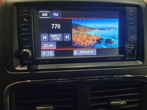 Used 2019 Dodge Grand Caravan SE FWD image 25