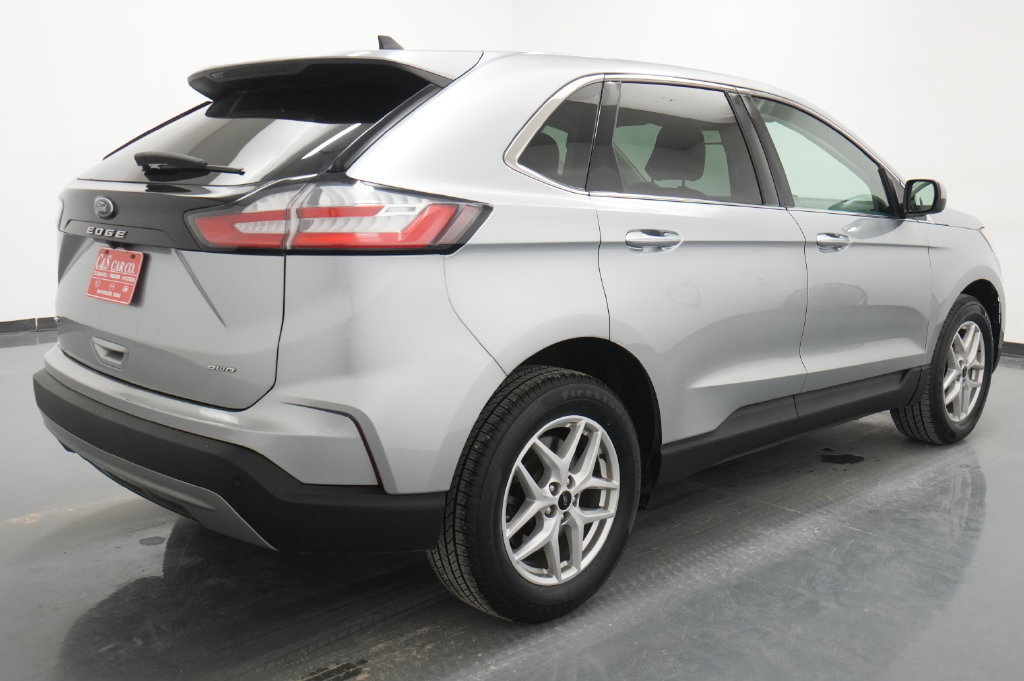 Used 2023 Ford Edge SEL AWD/4WD image 9