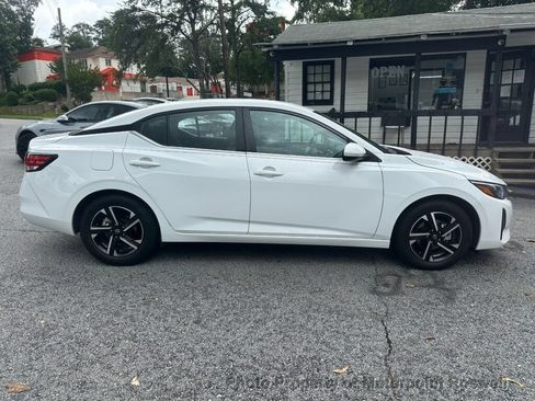 Used 2025 Nissan Sentra SV FWD image 22