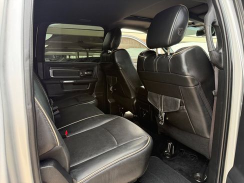 Used 2016 RAM 3500 Laramie Longhorn AWD/4WD image 19