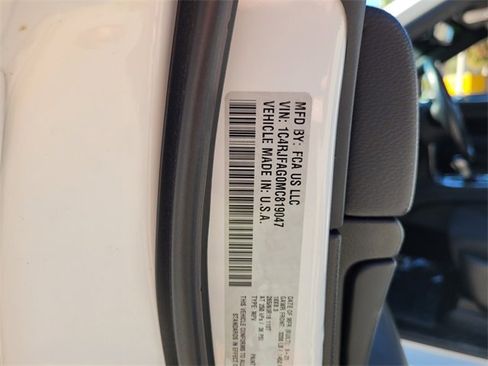 Certified 2021 Jeep Grand Cherokee Laredo image 22