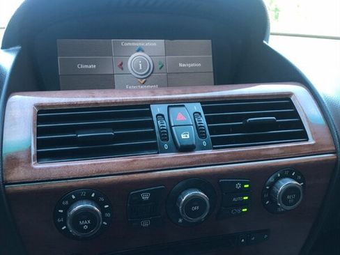 Used 2007 BMW M6 Convertible RWD image 14