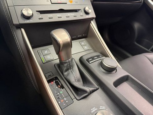 Used 2015 Lexus IS 250 w/ Premium Package RWD image 51