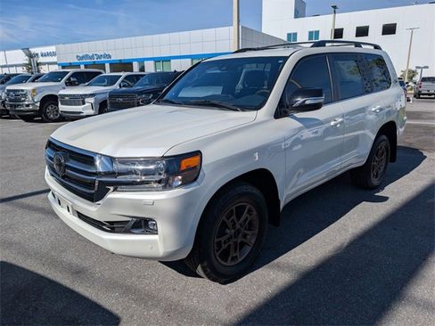 Used 2021 Toyota Land Cruiser Heritage Edition image 4
