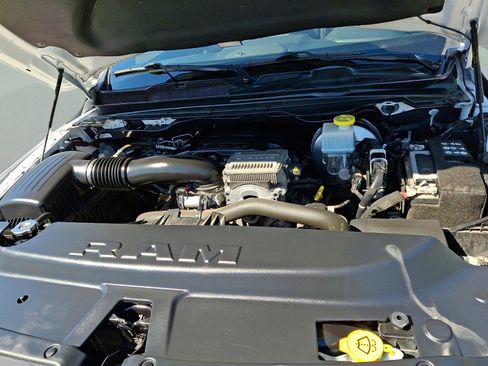 Used 2023 RAM 1500 Laramie AWD/4WD image 8