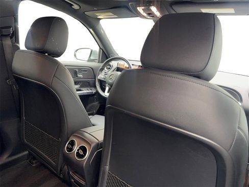 Used 2023 Mercedes-Benz EQB 300 4MATIC w/ Pinnacle Package image 40